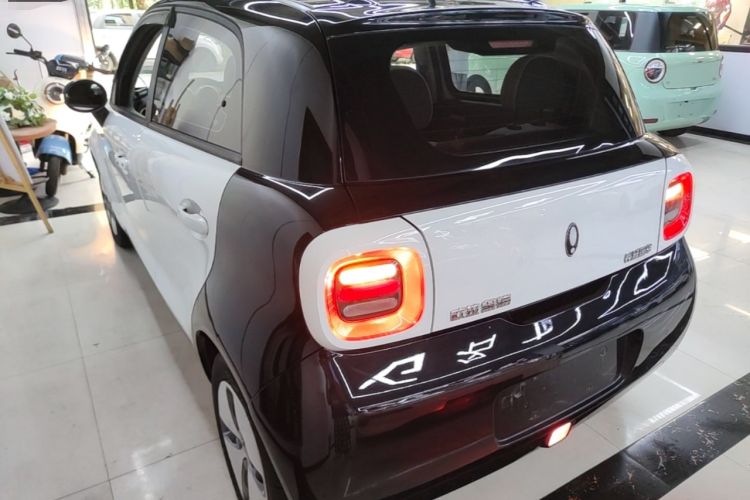 Used ORA Black Cat 2022 Updated Version 301 km Cute Pet Edition Lithium Iron Phosphate Rear Left 45 Deg