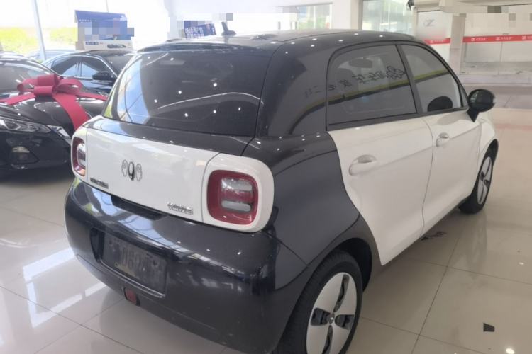 Used ORA Black Cat 2022 Updated Version 301 km Cute Pet Edition Lithium Iron Phosphate Rear Right 45 Deg