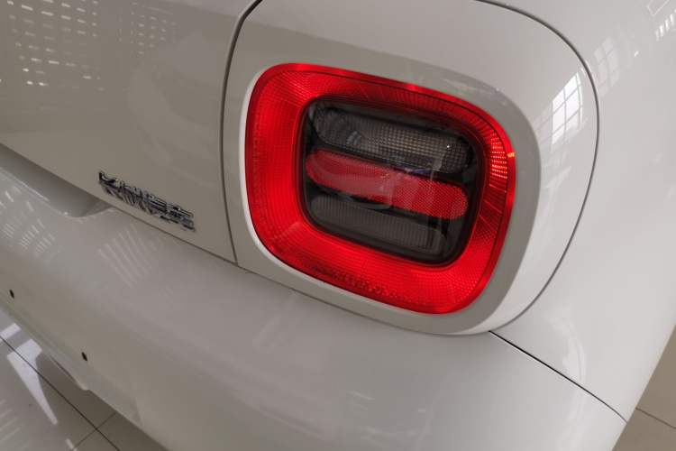 Used ORA Black Cat 2022 301km "Cute Pet" Version – Lithium Iron Phosphate Right Rear Taillight