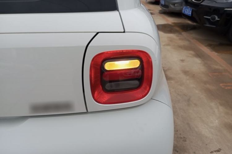 Used ORA Black Cat 2022 351 km Range Comfort Version Ternary Lithium Right Rear Taillight