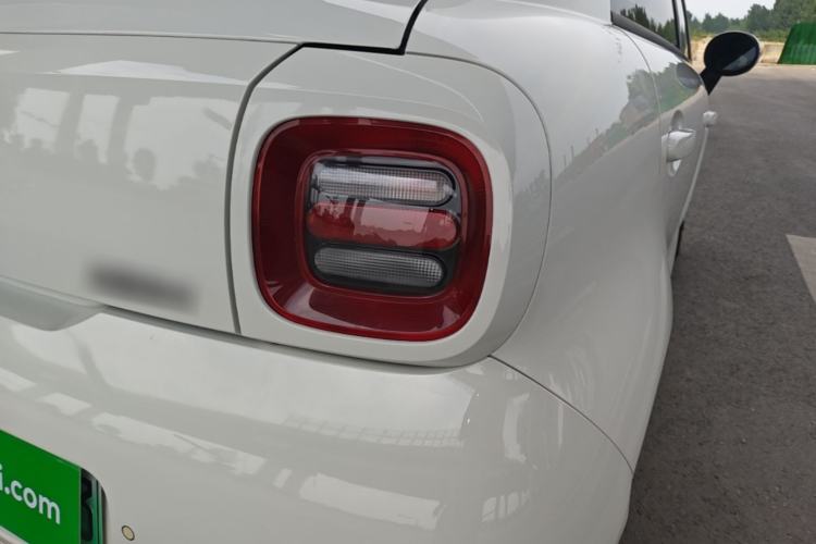 Used ORA Black Cat 2022 405 km Long-Range Version Ternary Lithium Right Rear Taillight