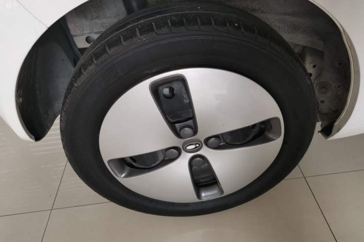 Used ORA Black Cat 2022 301km "Cute Pet" Version – Lithium Iron Phosphate Right Rear Wheel Hub