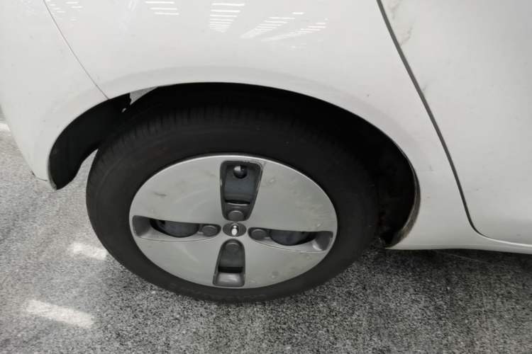 Used ORA Black Cat 2022 Updated Version 301 km Cute Pet Edition Lithium Iron Phosphate Right Rear Wheel Hub