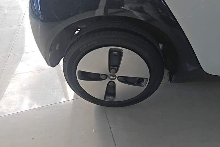 Used ORA Black Cat 2022 301km "Cute Pet" Version – Lithium Iron Phosphate Right Rear Wheel Hub