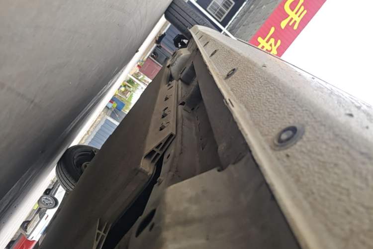 Used ORA Black Cat 2022 301km Base Version Ternary Lithium Right Side Sill