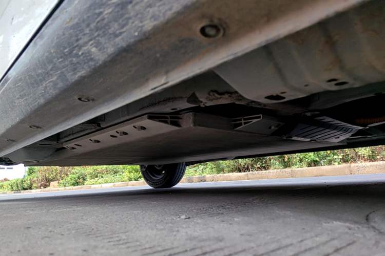 Used ORA Black Cat 2022 301km Base Version Ternary Lithium Right Side Sill