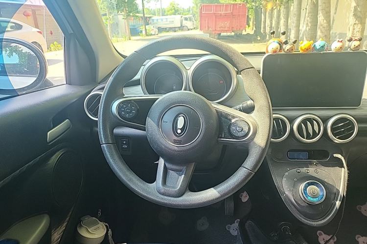 Used ORA Black Cat 2022 301km Base Version Ternary Lithium Steering Wheel