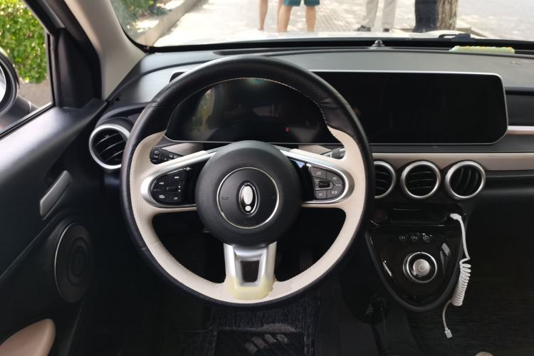 Used ORA Black Cat 2022 351 km Range Comfort Version Lithium Iron Phosphate Steering Wheel