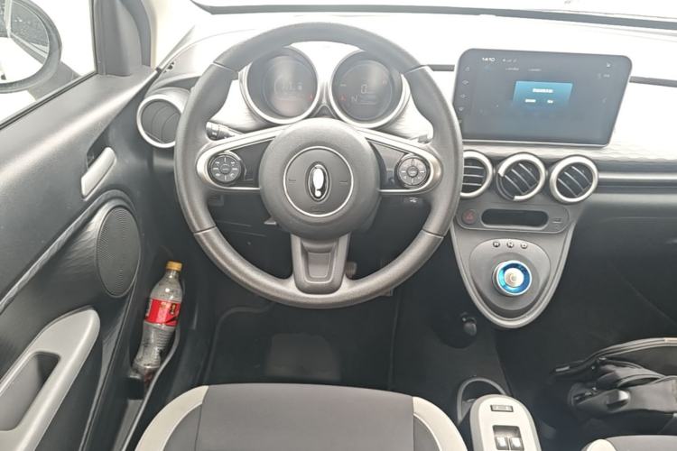 Used ORA Black Cat 2022 301km Base Version Ternary Lithium Steering Wheel