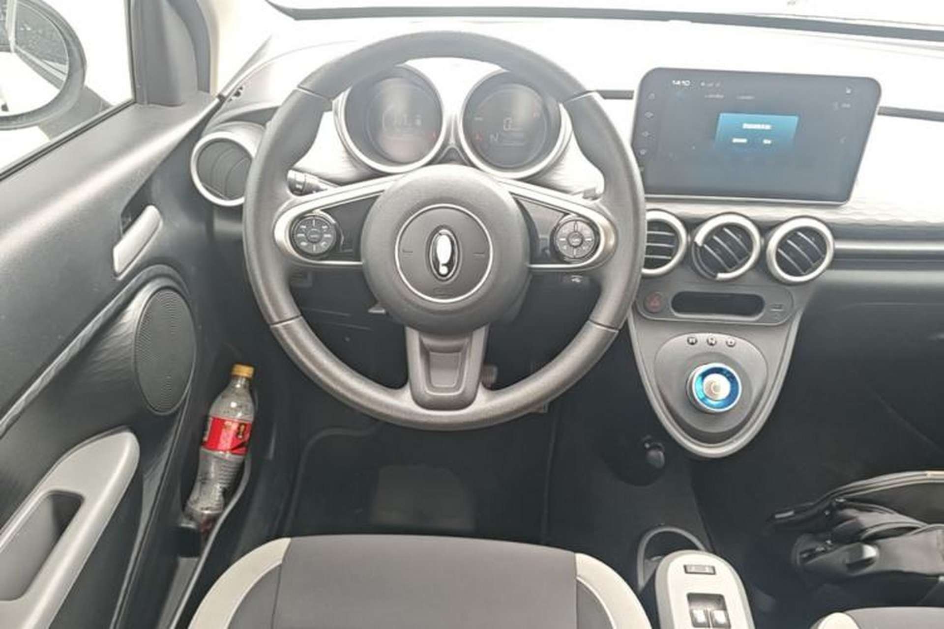 Used ORA Black Cat 2022 301km Base Version Ternary Lithium Steering Wheel