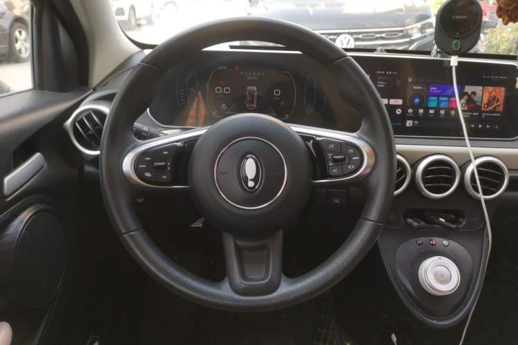 Used ORA Black Cat 2022 351 km Range Comfort Version Ternary Lithium Steering Wheel