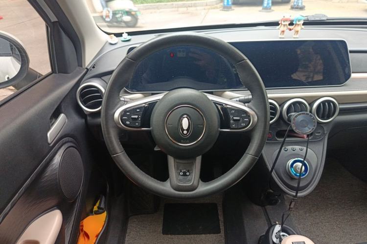 Used ORA Black Cat 2022 405 km Long-Range Version Ternary Lithium Steering Wheel