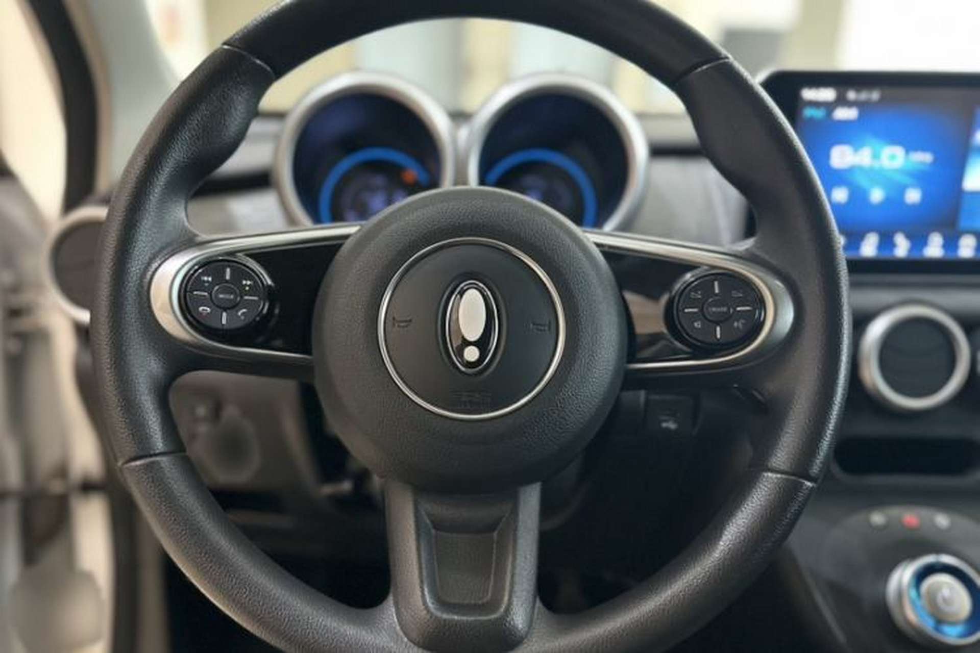 Used ORA Black Cat 2022 301km Base Version Ternary Lithium Steering Wheel