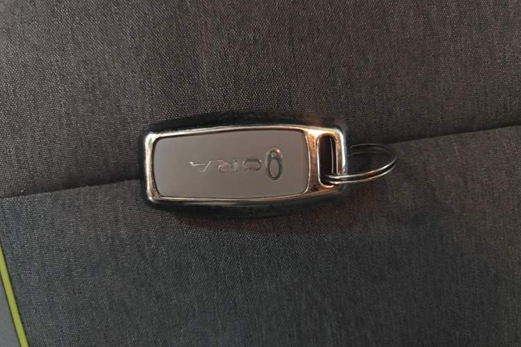 Used ORA Black Cat 2022 351 km Standard Version Ternary Lithium Vehicle Key