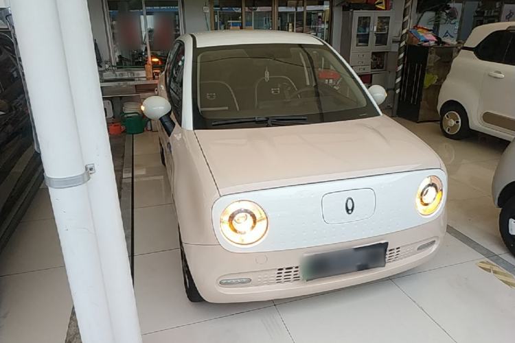 Used ORA Black Cat 2022 351 km Range Comfort Version Ternary Lithium Front Right 45 Deg