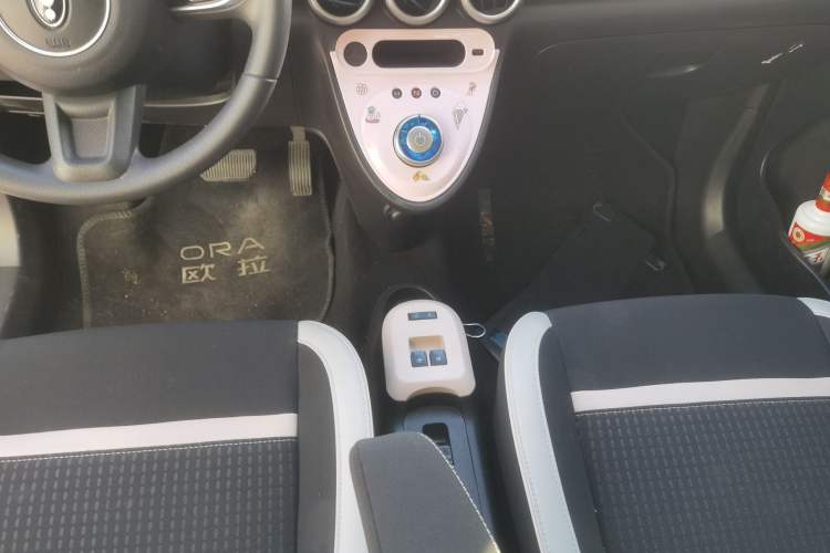 Used ORA Black Cat 2022 351 km Comfort Version Ternary Lithium Gear Lever