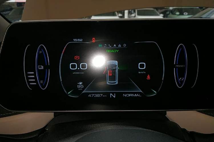 Used ORA Black Cat 2022 351 km Range Comfort Version Ternary Lithium Instrument Cluster