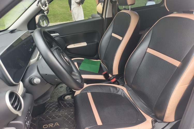 Used ORA Black Cat 2022 351 km Comfort Version Lithium Iron Phosphate Left Front Seat
