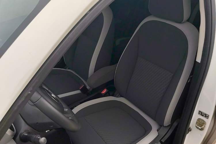 Used ORA Black Cat 2022 301km "Cute Pet" Version – Lithium Iron Phosphate Left Front Seat
