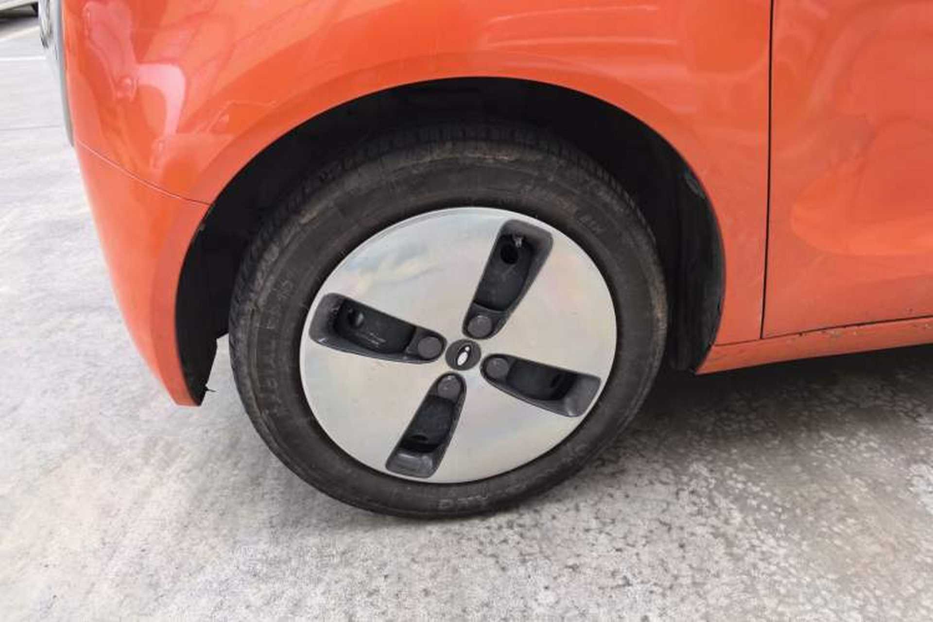 Used ORA Black Cat 2022 301km "Cute Pet" Version – Lithium Iron Phosphate Left Front Wheel Hub