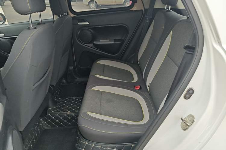 Used ORA Black Cat 2022 351 km Standard Version Ternary Lithium Left Rear Seat