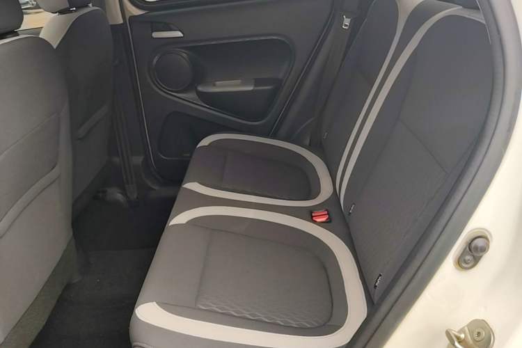 Used ORA Black Cat 2022 301km "Cute Pet" Version – Lithium Iron Phosphate Left Rear Seat