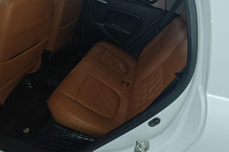 Used ORA Black Cat 2022 351 km Standard Version Ternary Lithium Left Rear Seat
