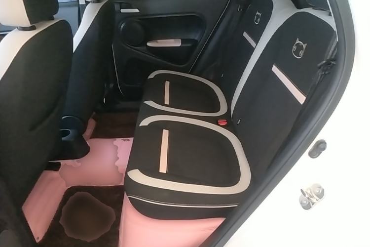 Used ORA Black Cat 2022 351 km Range Comfort Version Ternary Lithium Left Rear Seat