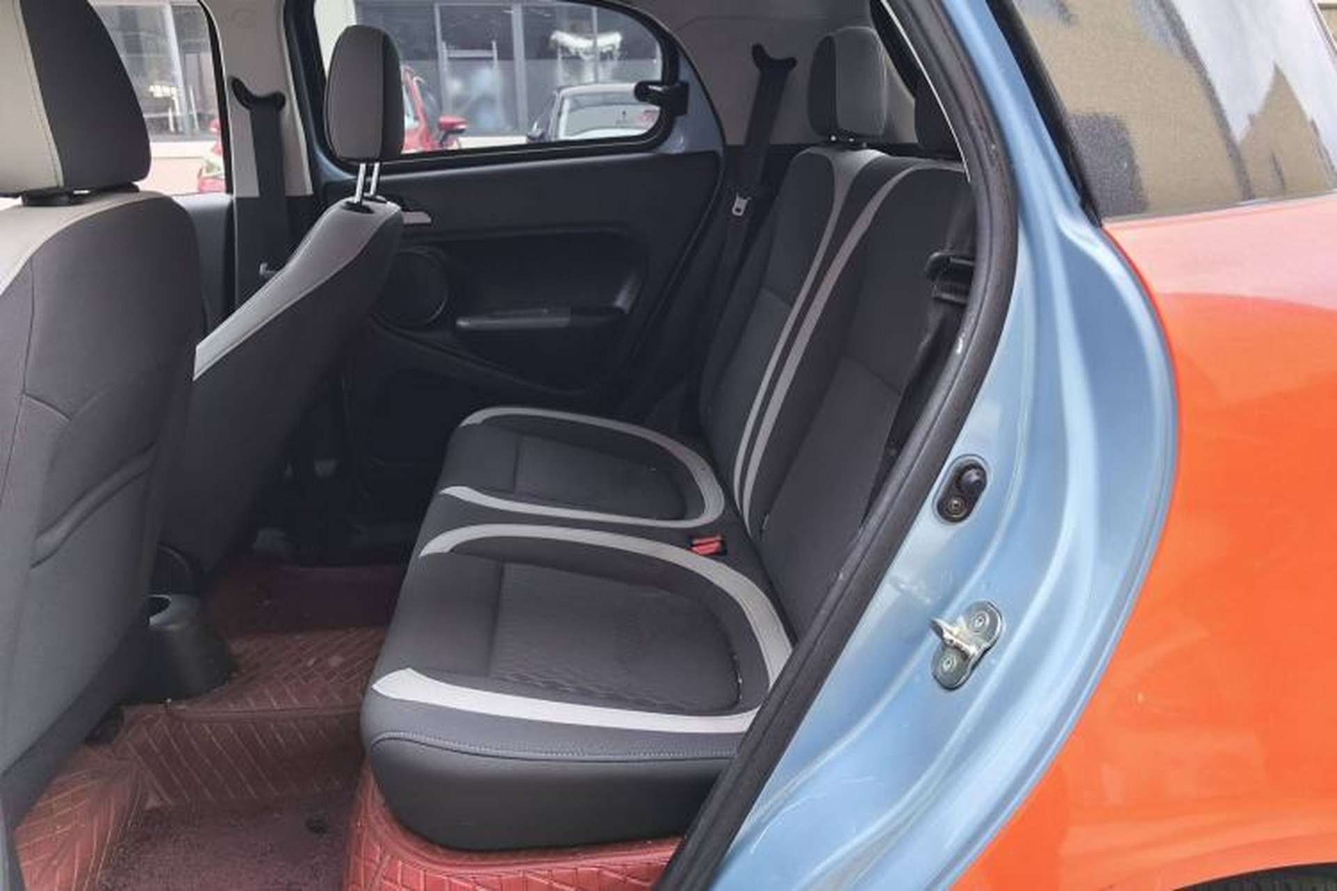 Used ORA Black Cat 2022 301km "Cute Pet" Version – Lithium Iron Phosphate Left Rear Seat