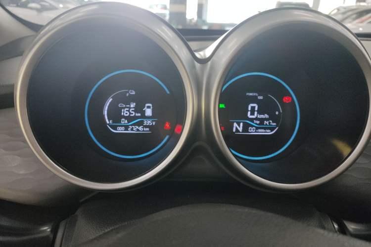 Used ORA Black Cat 2022 351 km Standard Version Ternary Lithium Odometer Close Up