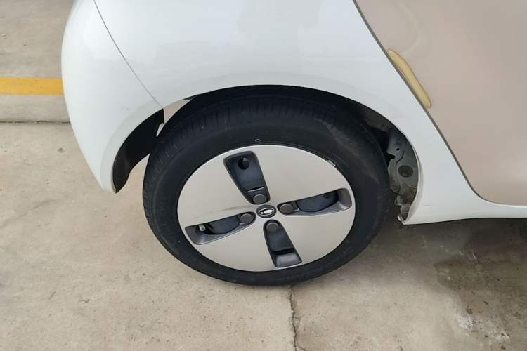 Used ORA Black Cat 2022 301km "Cute Pet" Version – Lithium Iron Phosphate Right Rear Wheel Hub