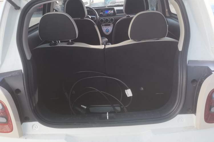 Used ORA Black Cat 2022 351 km Comfort Version Ternary Lithium Trunk