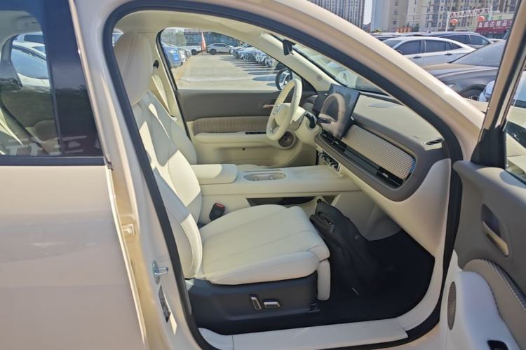 Used ORA Euler 5 2026 Model 1.5T Max Edition Right Front Seat