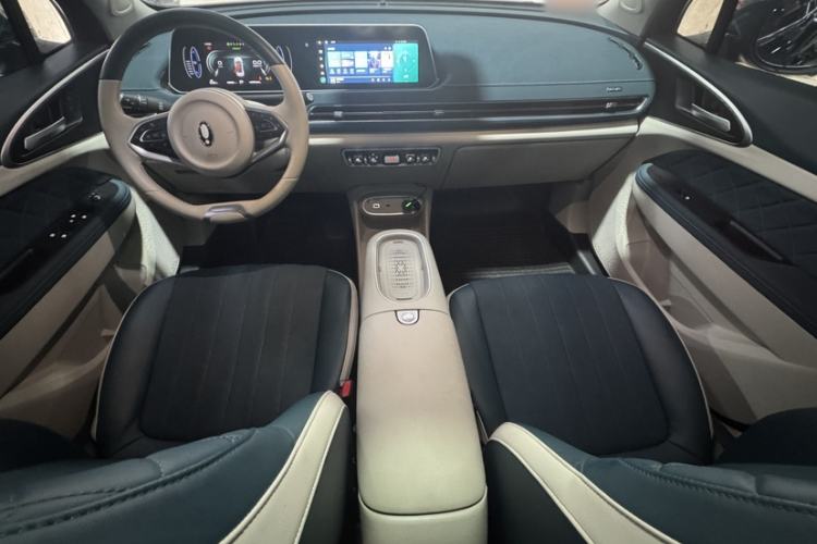 Used ORA Good Cat 2024 401 km Luxury Version Interior 1