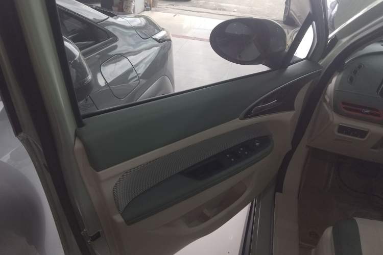 Used ORA Good Cat 2024 401 km Luxury Version Interior 7