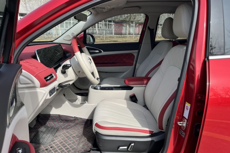 Used ORA Good Cat 2021 400km Standard Range Athena Edition Lithium-Ion Battery Interior 3