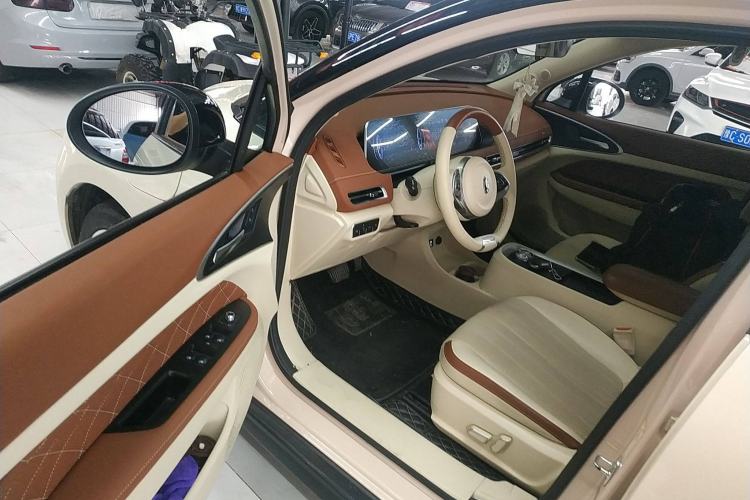 Used ORA Good Cat 2022 400km Standard Range Premium Version Lithium-Ion Battery Interior 3