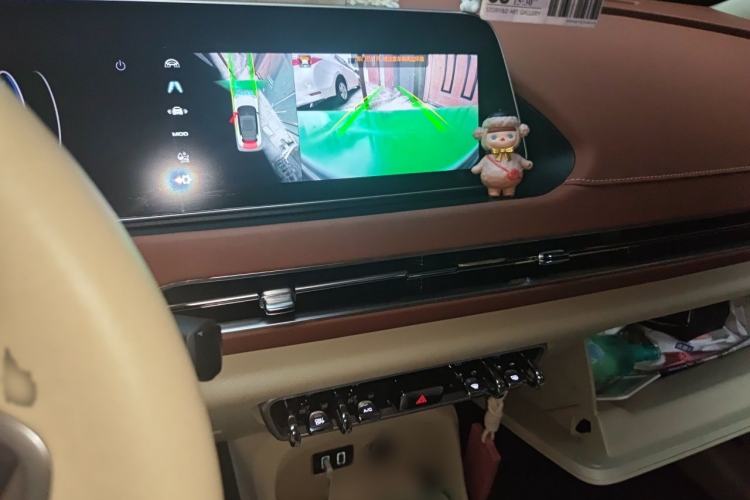 Used ORA Good Cat 2021 400km Standard Range Muse Edition Lithium-Ion Battery Audio And AC Panel