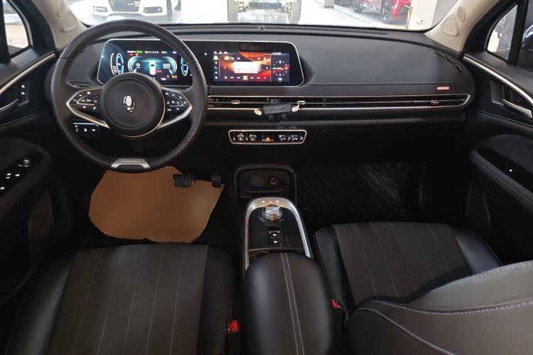 Used ORA Good Cat 2021 400km Standard Range Venus Edition Lithium Iron Phosphate Center Console