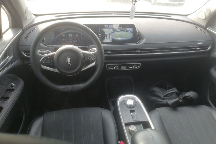 Used ORA Good Cat 2021 400km Standard Range Venus Edition Lithium Iron Phosphate Center Console