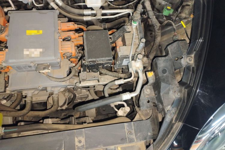 Used ORA Good Cat 2021 400km Standard Range Athena Edition Lithium-Ion Battery Engine Bay Left
