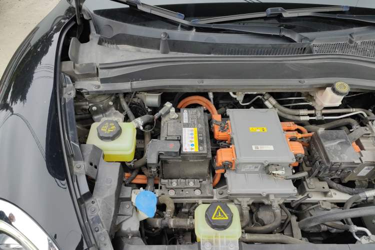 Used ORA Good Cat 2021 500km Long-Range Apollo Edition Ternary Lithium Engine Bay Right