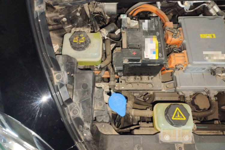 Used ORA Good Cat 2021 400km Standard Range Athena Edition Lithium-Ion Battery Engine Bay Right