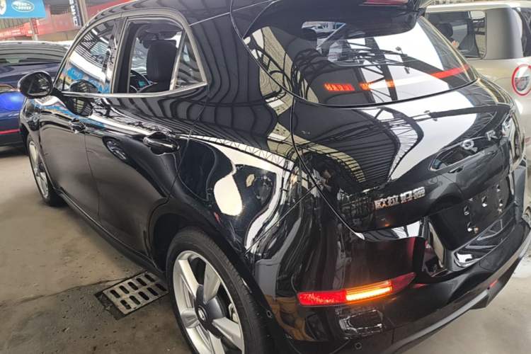 Used ORA Good Cat 2021 400km Standard Range Athena Edition Lithium-Ion Battery Exterior 2