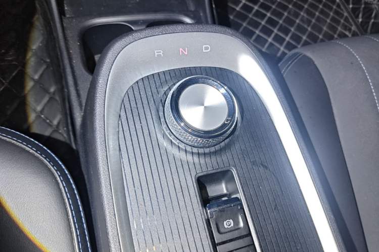 Used ORA Good Cat 2021 500km Long-Range Poseidon Edition Lithium-Ion Battery Gear Lever