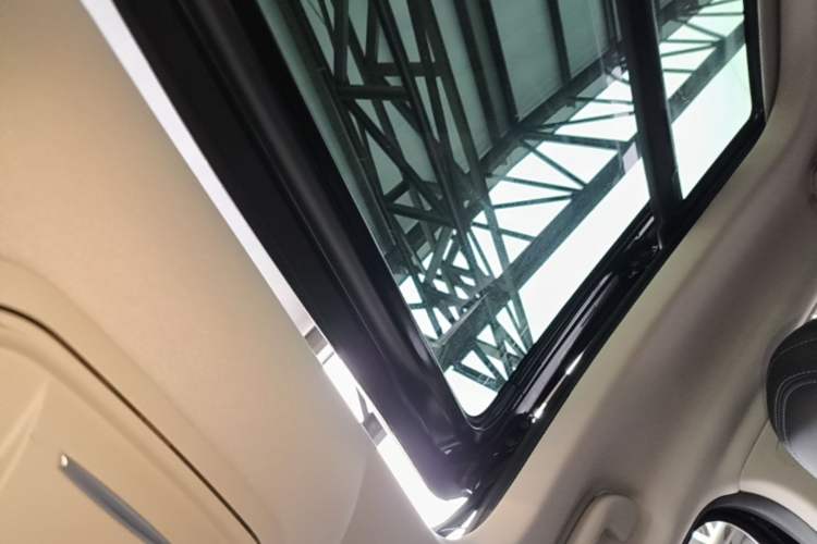 Used ORA Good Cat 2021 400km Standard Range Athena Edition Lithium-Ion Battery Headliner