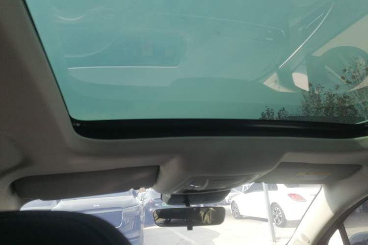 Used ORA Good Cat 2021 400km Standard Range Venus Edition Lithium Iron Phosphate Headliner