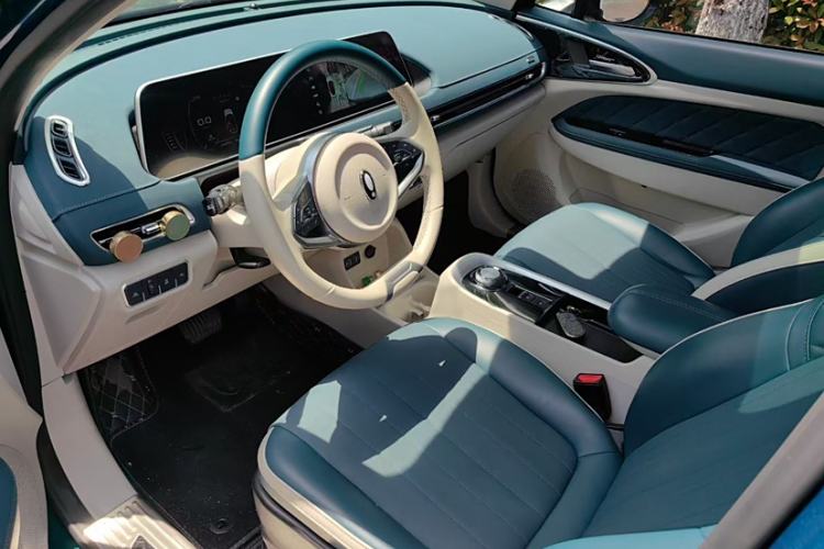 Used ORA Good Cat 2021 400km Standard Range Venus Edition Lithium-Ion Battery Interior 3