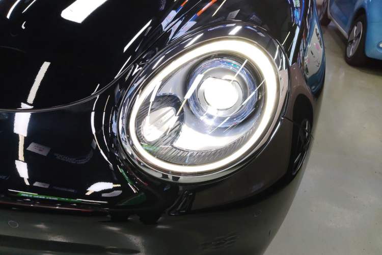 Used ORA Good Cat 2021 400km Standard Range Athena Edition Lithium-Ion Battery Left Front Headlight