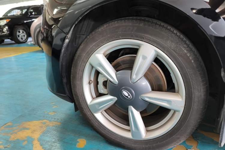 Used ORA Good Cat 2021 400km Standard Range Venus Edition Lithium Iron Phosphate Left Front Wheel Hub